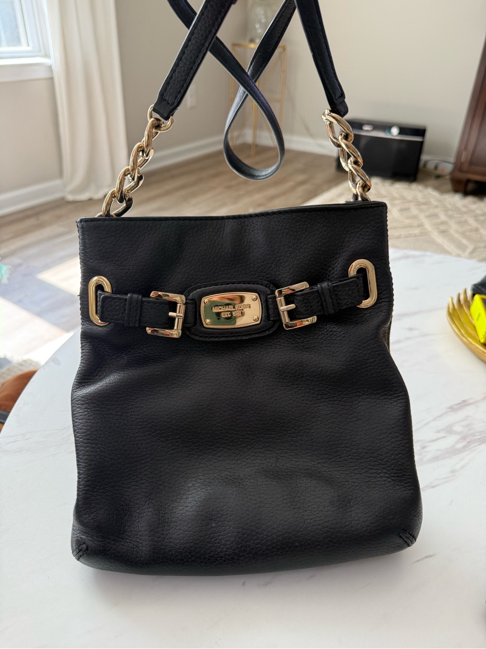 🔥Michael Kors Black Leather Shoulder Bag with Gold Hardware